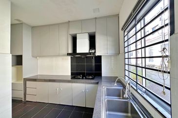 Laman Delfina @ Nilai Impian