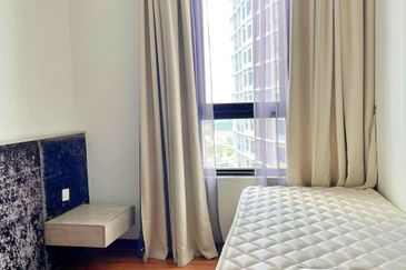 I Residence @ I City