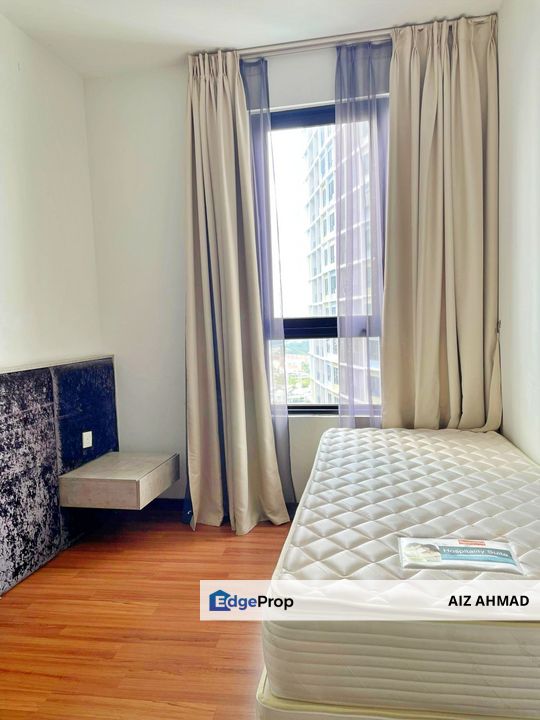 FULLY FURNISHED 2-BEDROOM CORNER UNIT i-SUITE @ i-CITY, SHAH ALAM, Selangor, Shah Alam