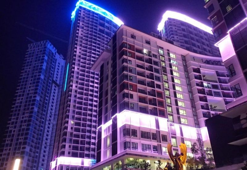 I Residence @ I City