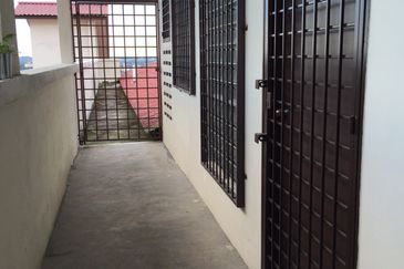 Pangsapuri Tun Teja 1