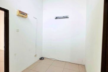 2-Storey Terrace House @ Seri Pajam, Nilai For Rent