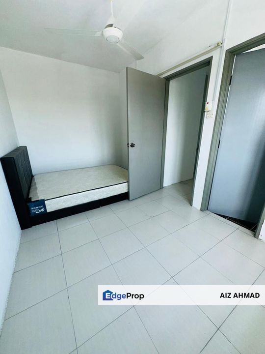 TOWNHOUSE at TAMAN SAUJANA PALMA, JENARIS KAJANG FOR RENT, Selangor, Kajang
