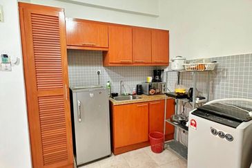 10 Semantan Suites (Sematan Avenue)