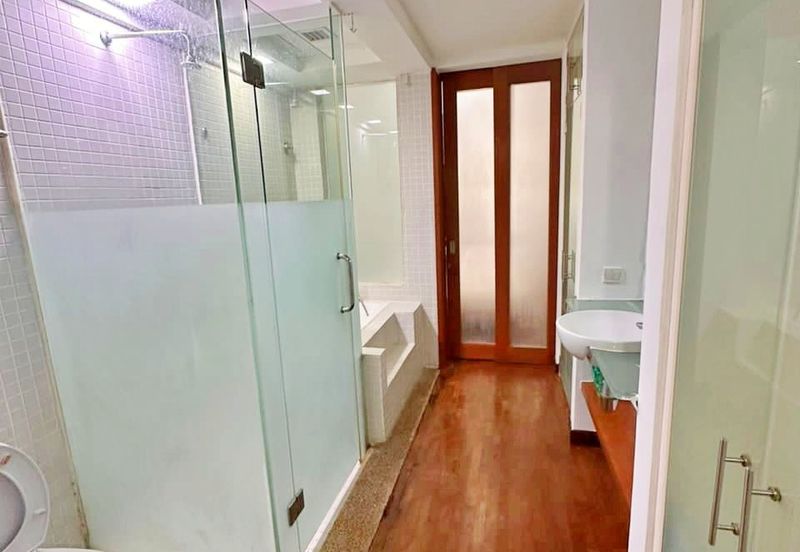 10 Semantan Suites (Sematan Avenue)