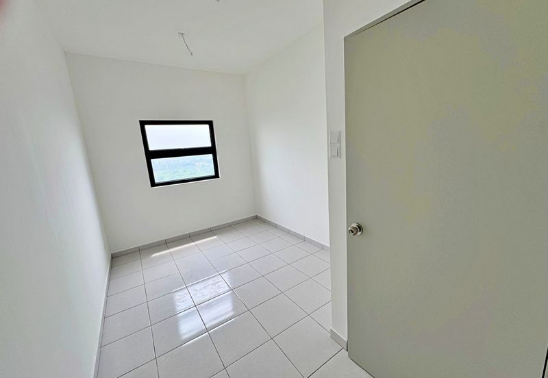 Newly Completed 4 Bedroom Residensi Emas @Kajang 2 For Rent