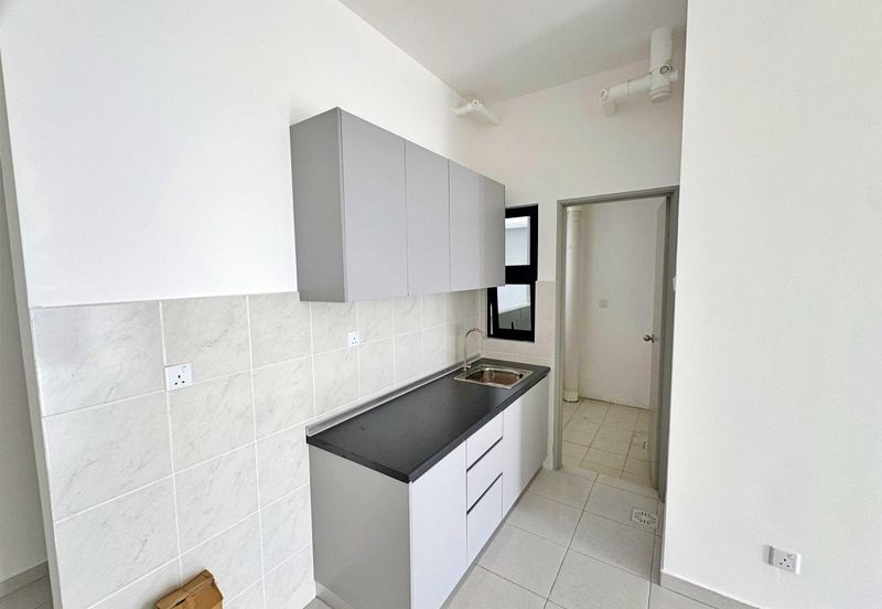 Newly Completed 4 Bedroom Residensi Emas @Kajang 2 For Rent