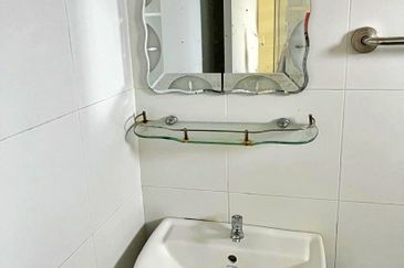 Laman Delfina @ Nilai Impian