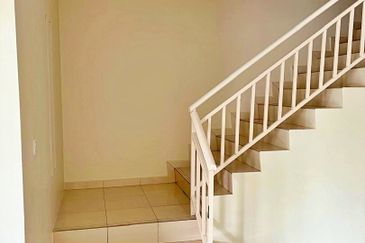 Laman Delfina @ Nilai Impian