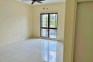 Laman Delfina @ Nilai Impian