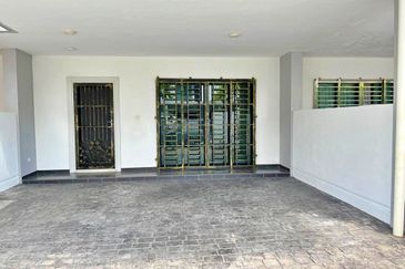 Laman Delfina @ Nilai Impian