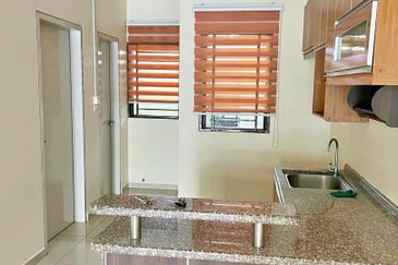 Laman Delfina @ Nilai Impian