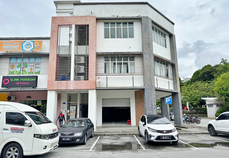CORNER LOT 3-STOREY SHOP / OFFIC PRESINT 11, PUTRAJAYA FOR SALE