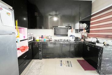 Kota Puteri, Batu Arang