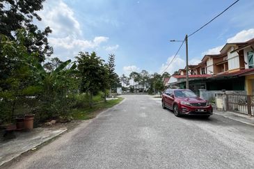 Kota Puteri, Batu Arang