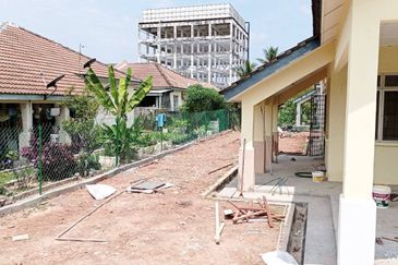 FACING OPEN💥FULL LOAN💥Single Storey Semi-D Taman Sri Bayu, Sungai Pelek, Sepang