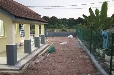 FACING OPEN💥FULL LOAN💥Single Storey Semi-D Taman Sri Bayu, Sungai Pelek, Sepang