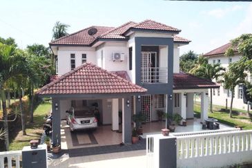 5610sqft💥FULL LOAN💥RENOVATED 2 Storey Bungalow Pantai Bagan Lalang, Sungai Pelek, Sepang