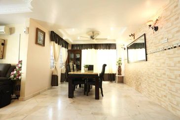 5610sqft💥FULL LOAN💥RENOVATED 2 Storey Bungalow Pantai Bagan Lalang, Sungai Pelek, Sepang