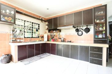 5610sqft💥FULL LOAN💥RENOVATED 2 Storey Bungalow Pantai Bagan Lalang, Sungai Pelek, Sepang