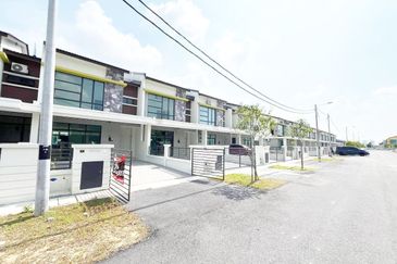 Dahlia Sari @ Saujana Perdana