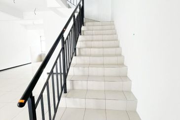 Dahlia Sari @ Saujana Perdana