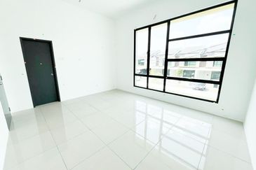 Dahlia Sari @ Saujana Perdana