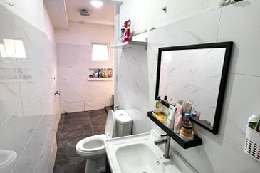 FACING FIELD💥FULL LOAN💥RENOVATED 2 Storey Taman Permata Melawati KL