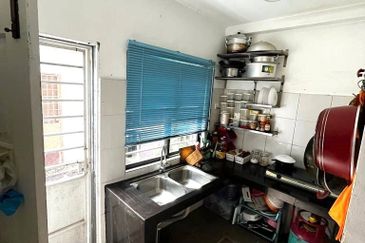 FACING FIELD💥FULL LOAN💥RENOVATED 2 Storey Taman Permata Melawati KL