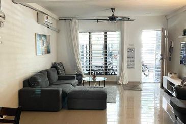 FACING FIELD💥FULL LOAN💥RENOVATED 2 Storey Taman Permata Melawati KL