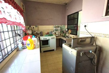 TAMAN ALAI PERDANA (CRISTAL BAY)