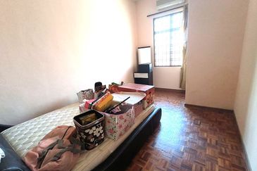 TAMAN ALAI PERDANA (CRISTAL BAY)