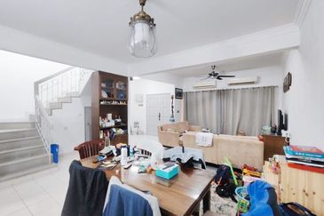 Jalan Sepah Puteri 5/12