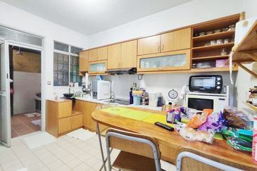 Jalan Sepah Puteri 5/12