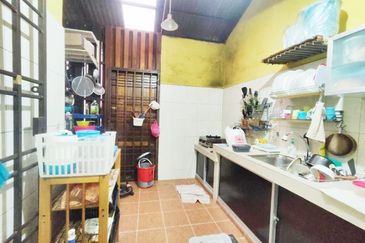 Jalan Sepah Puteri 5/12