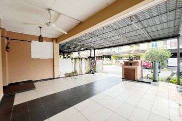 Kota Puteri, Batu Arang