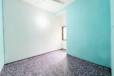 Kota Puteri, Batu Arang