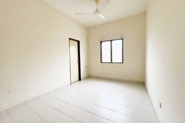 Kota Puteri, Batu Arang