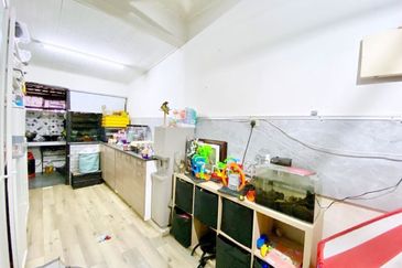 Jalan Suasana, Bandar Tun Hussein Onn