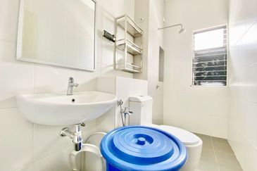 Jalan Setia Permai U13/41E