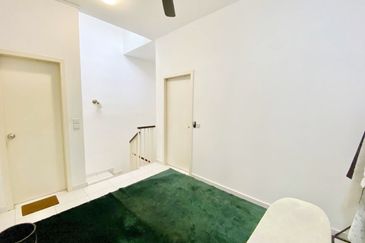 Jalan Setia Permai U13/41E