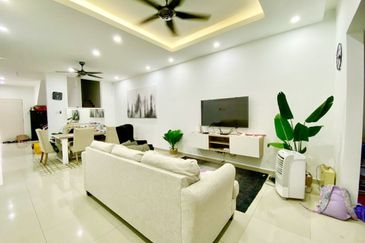 RENOVATED EXTENDED💥FULL LOAN💥2 Storey Jalan Jendela U8 Bukit Jelutong