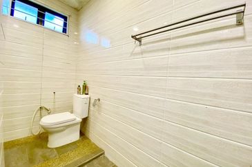 RENOVATED EXTENDED💥FULL LOAN💥2 Storey Jalan Jendela U8 Bukit Jelutong