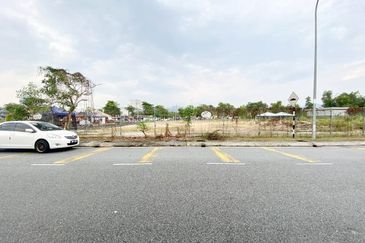 Albury 2 @ Mahkota Hills