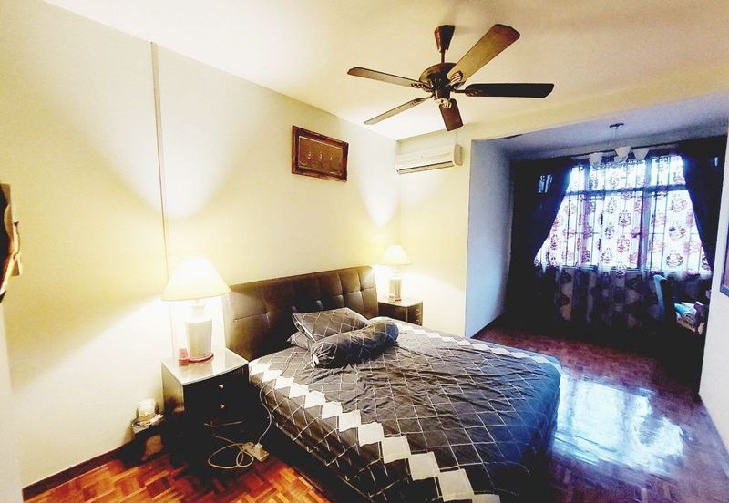 Seksyen 7, Bandar Country Homes