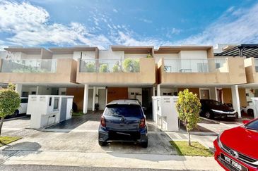 Casa Bluebell @ Cybersouth