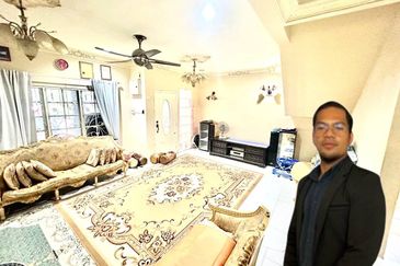 CORNER LOT💥FULL LOAN💥RENOVATED 2 Storey Bandar Tasik Selatan, Kuala Lumpur