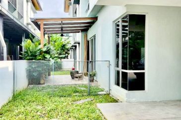 Parkfield Residences, Tropicana Heights