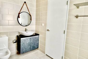 Parkfield Residences, Tropicana Heights