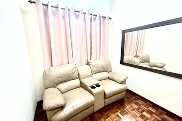 Jalan Setia Impian U13/5F